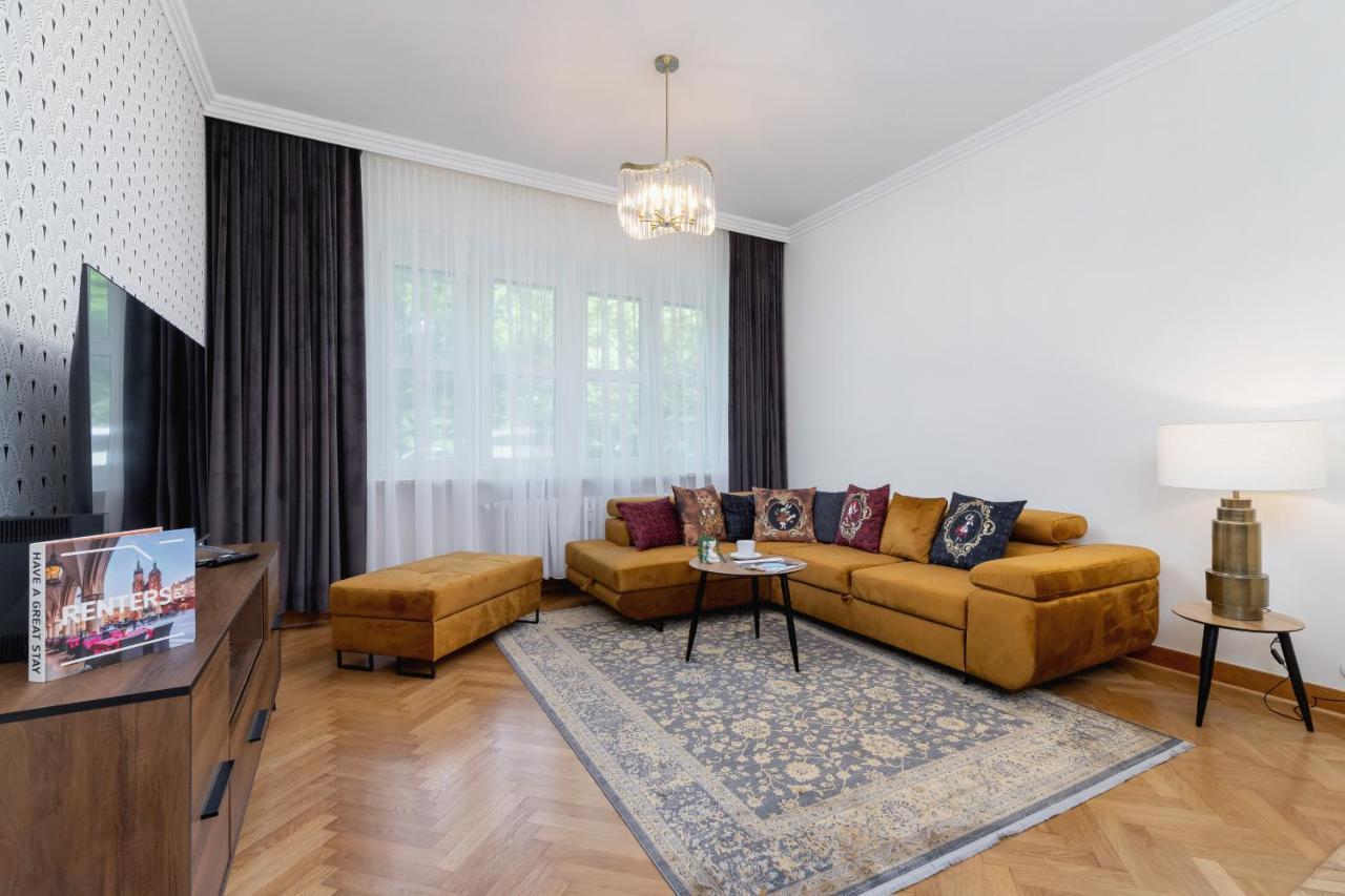 Luxurious & Unique Apartment Mickiewicza Cracow By Renters Prestige Kraków Eksteriør billede