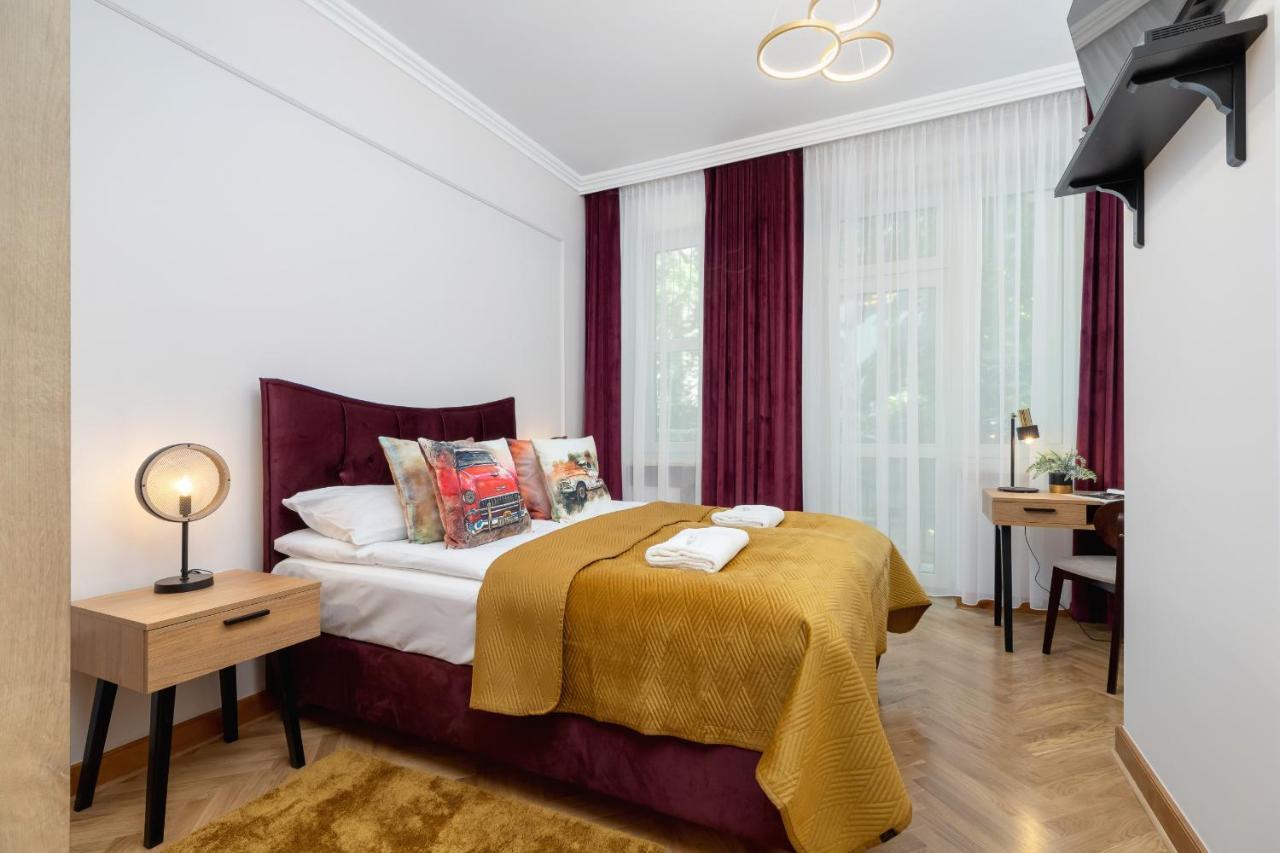 Luxurious & Unique Apartment Mickiewicza Cracow By Renters Prestige Kraków Eksteriør billede