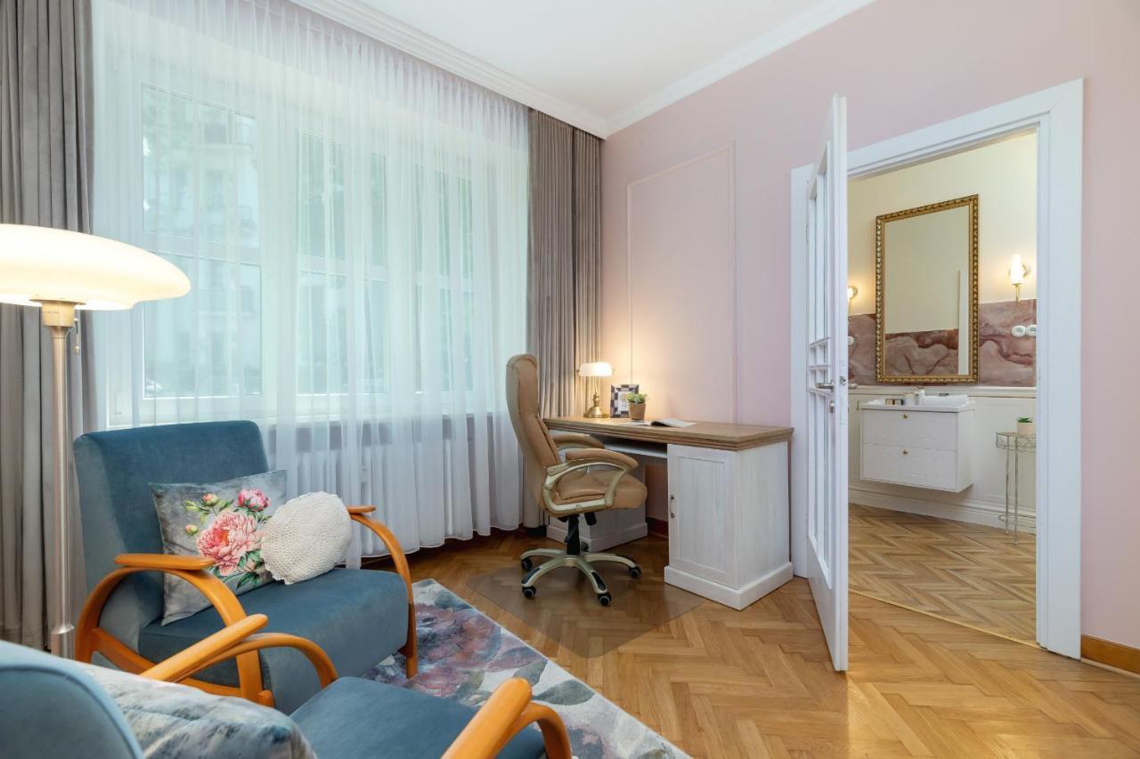 Luxurious & Unique Apartment Mickiewicza Cracow By Renters Prestige Kraków Eksteriør billede